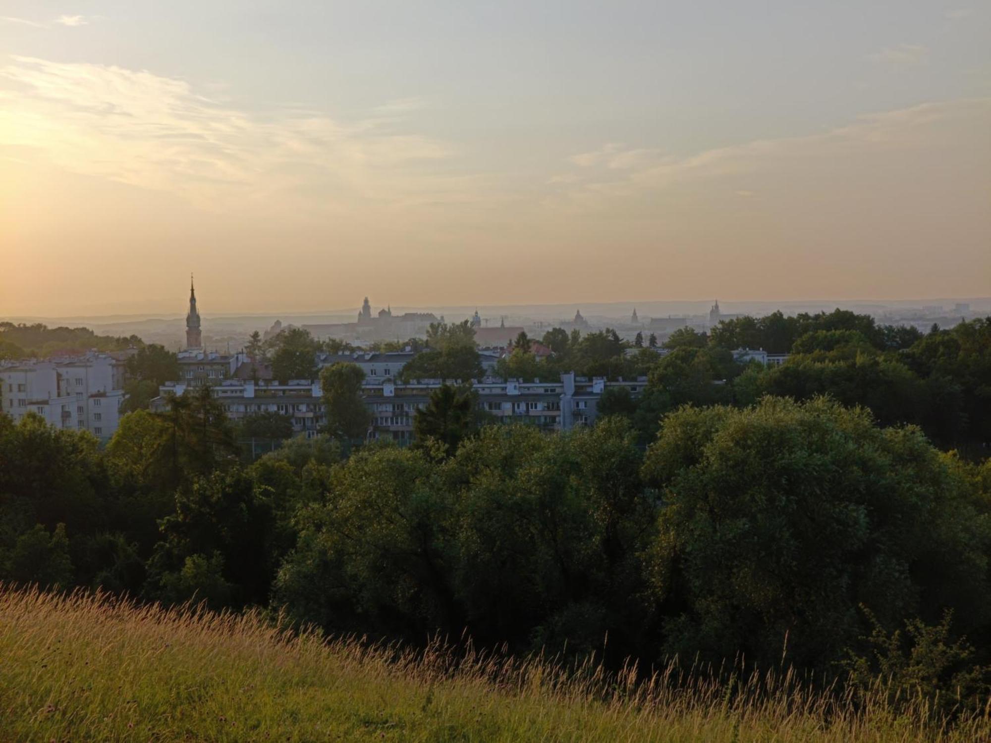 Pokoje Przytulnie Jak W Domu Cracóvia Exterior foto